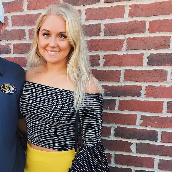 Meet your Posher, Rachel - Picture 3 of 5